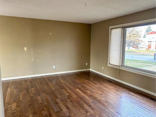 5411 51 Avenue, Rocky Mountain House, AB - Indoor Photo Showing Other Room