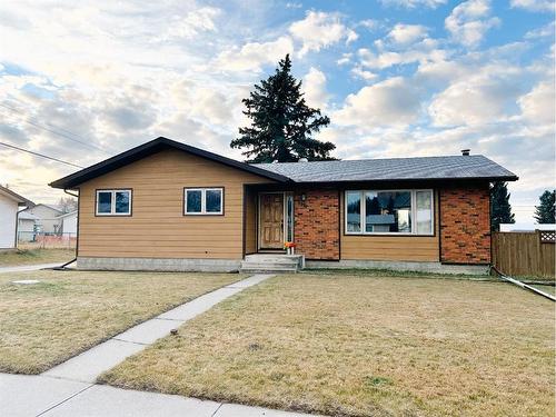 5411 51 Avenue, Rocky Mountain House, AB - Outdoor