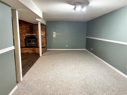 5411 51 Avenue, Rocky Mountain House, AB - Indoor Photo Showing Other Room