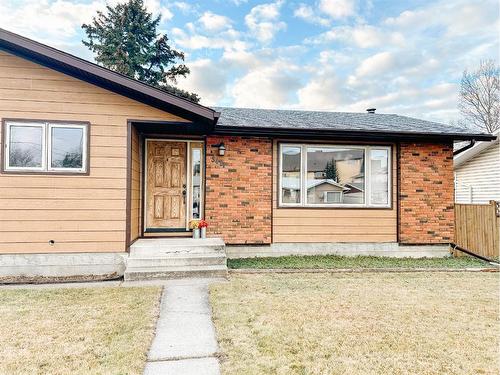 5411 51 Avenue, Rocky Mountain House, AB - Outdoor