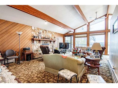 181 Grand Avenue, Norglenwold, AB - Indoor Photo Showing Living Room With Fireplace