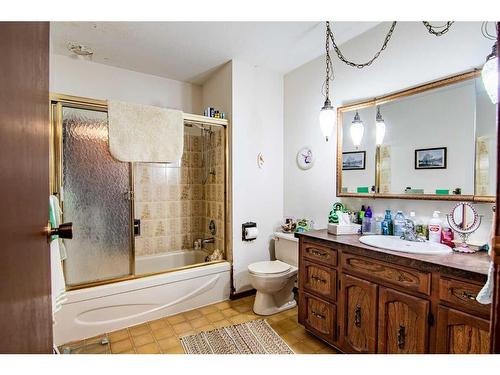 181 Grand Avenue, Norglenwold, AB - Indoor Photo Showing Bathroom