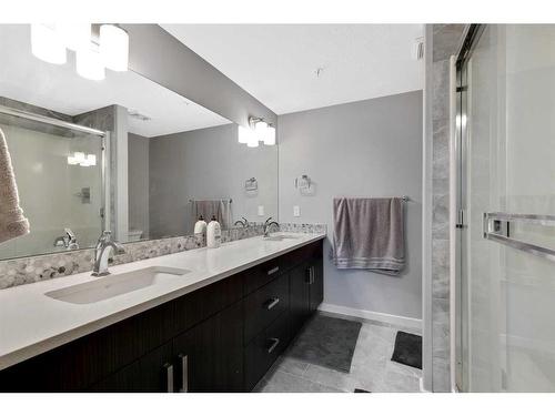 2206-10 Market Boulevard, Airdrie, AB - Indoor Photo Showing Bathroom