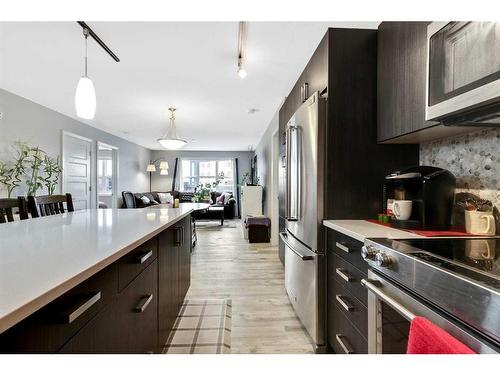 2206-10 Market Boulevard, Airdrie, AB - Indoor Photo Showing Kitchen