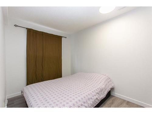 24 Gilchrist Crescent, Red Deer, AB - Indoor Photo Showing Bedroom