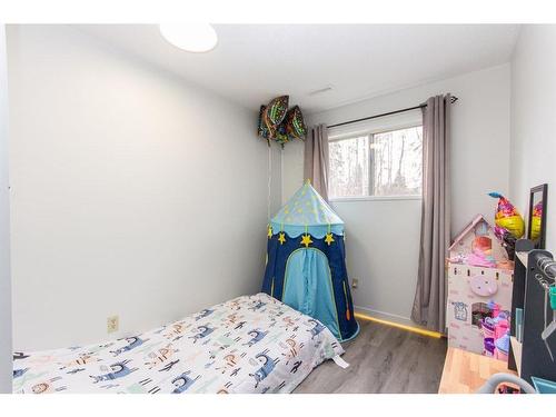 24 Gilchrist Crescent, Red Deer, AB - Indoor Photo Showing Bedroom