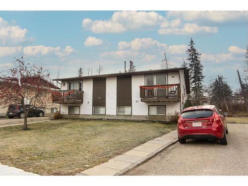 24 Gilchrist Crescent, Red Deer, AB - Outdoor