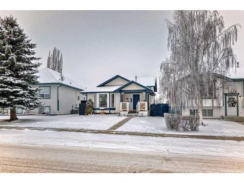 4319 55 Avenue Crescent, Innisfail, AB - Outdoor