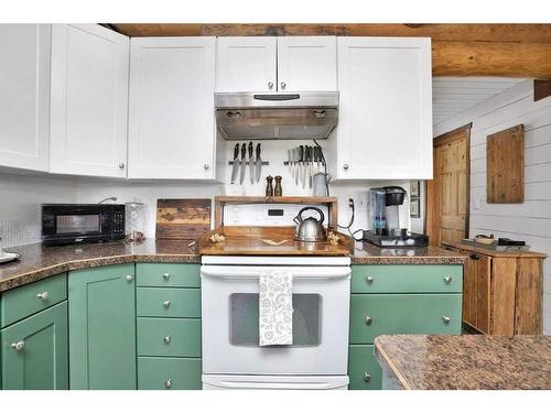 433008 Rr#25, Rural Ponoka County, AB - Indoor Photo Showing Kitchen