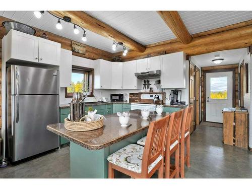 433008 Rr#25, Rural Ponoka County, AB - Indoor Photo Showing Kitchen