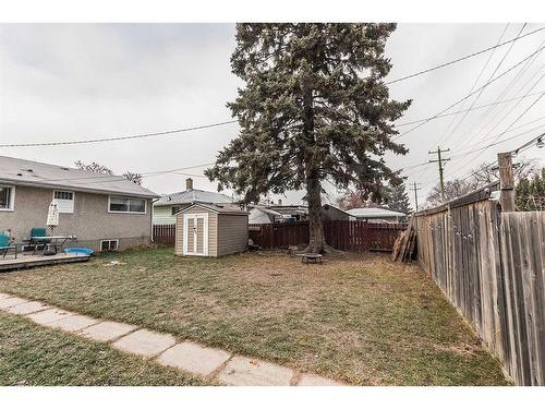 3927 40A Avenue, Red Deer, AB - Outdoor