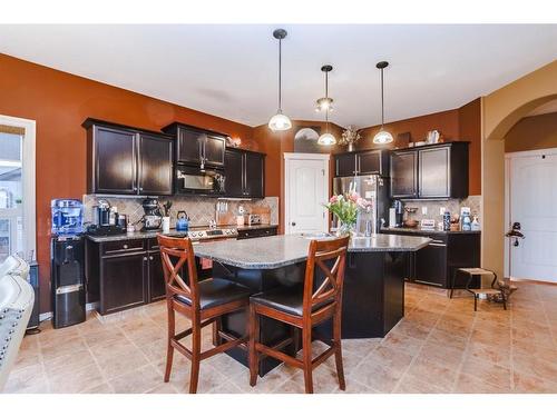 67 Burris Pointe, Lacombe, AB - Indoor Photo Showing Kitchen With Stainless Steel Kitchen With Upgraded Kitchen