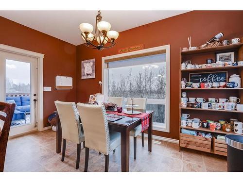 67 Burris Pointe, Lacombe, AB - Indoor Photo Showing Dining Room