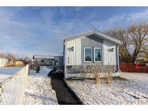 4752 41 Street Crescent, Innisfail, AB - Outdoor