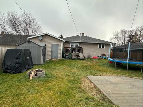 5113 51 Street, Castor, AB - Outdoor