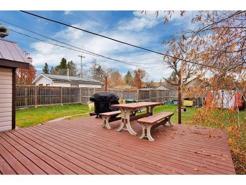 5039 46 Street North, Innisfail, AB - Outdoor With Deck Patio Veranda