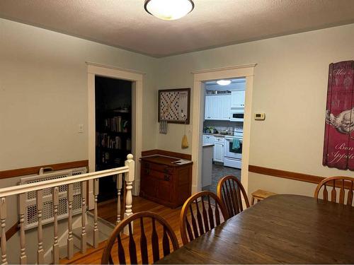 5050 56 Street, Lacombe, AB - Indoor Photo Showing Dining Room