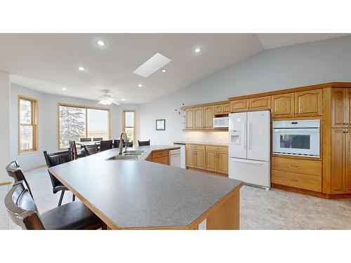 38135 Rr 20-1, Rural Stettler No. 6, County Of, AB - Indoor Photo Showing Kitchen