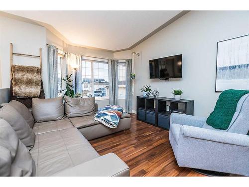 16 Duval Close, Red Deer, AB - Indoor Photo Showing Living Room