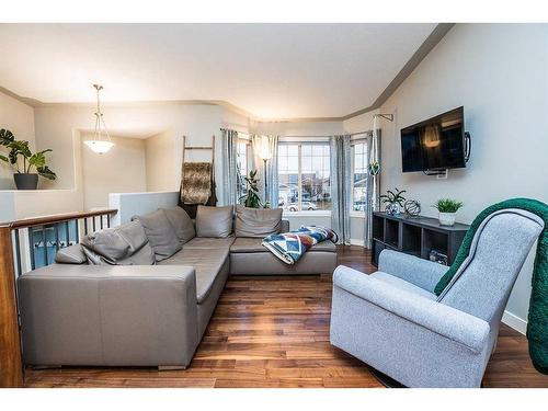 16 Duval Close, Red Deer, AB - Indoor Photo Showing Living Room