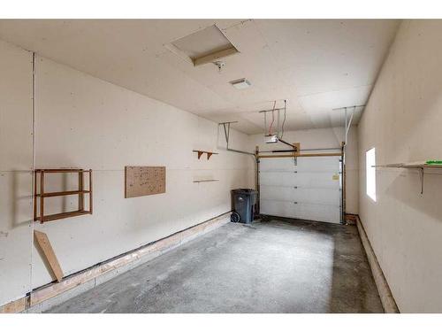 2-5511 54 Street, Ponoka, AB - Indoor Photo Showing Garage