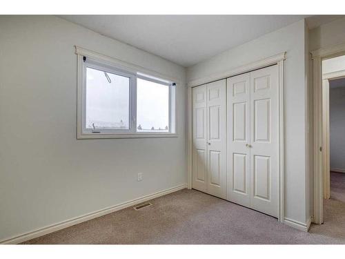 2-5511 54 Street, Ponoka, AB - Indoor Photo Showing Other Room