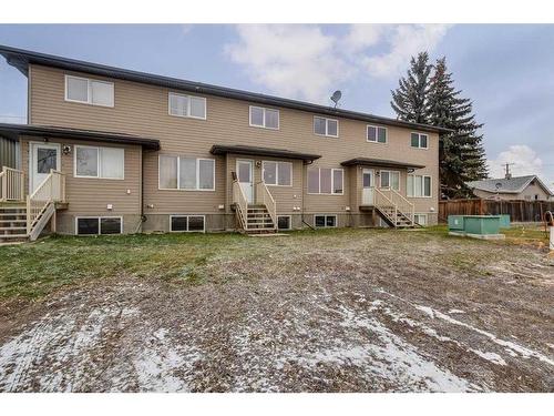 2-5511 54 Street, Ponoka, AB - Outdoor