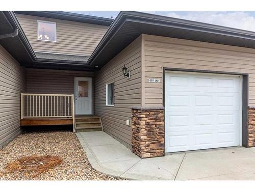 2-5511 54 Street, Ponoka, AB - Outdoor With Exterior