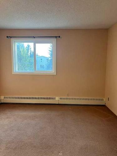 205-49 Bennett Street, Red Deer, AB - Indoor Photo Showing Other Room