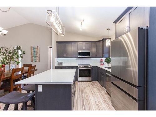 36 Kirby Street, Red Deer, AB - Indoor Photo Showing Kitchen With Stainless Steel Kitchen With Upgraded Kitchen