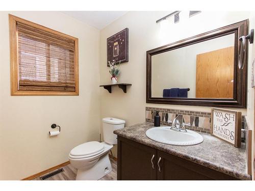 36 Kirby Street, Red Deer, AB - Indoor Photo Showing Bathroom