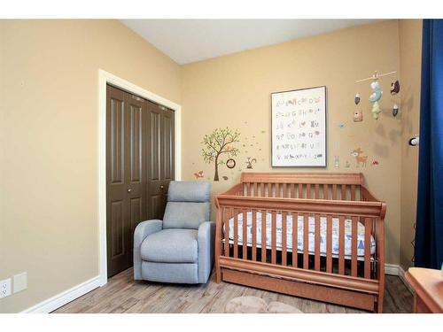 7123 Henner'S Road, Lacombe, AB - Indoor Photo Showing Bedroom