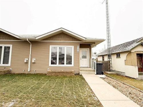 #2-5117 54 Avenue, Ponoka, AB - Outdoor