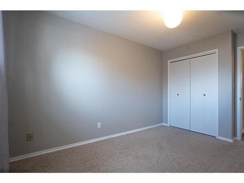 6103 50A, Stettler, AB - Indoor Photo Showing Other Room