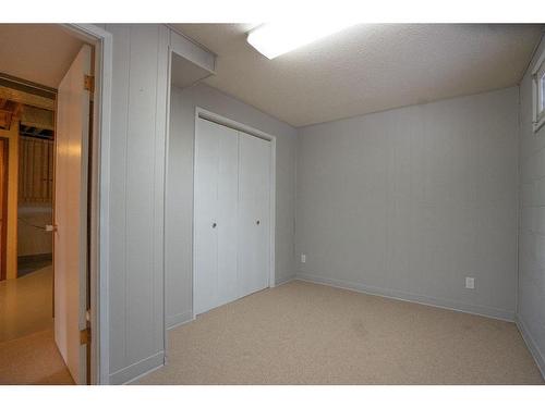 6103 50A, Stettler, AB - Indoor Photo Showing Other Room