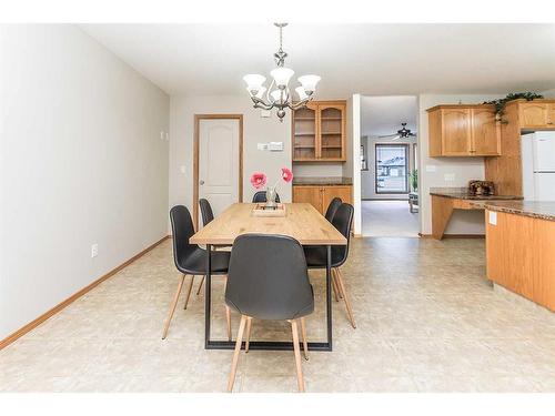 36 Burris Pointe, Lacombe, AB - Indoor