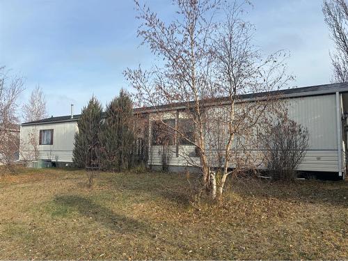 5501 50 Street, Camrose, AB - Outdoor