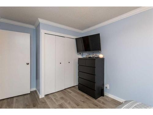 46 Mcblane Close, Red Deer, AB - Indoor Photo Showing Bedroom