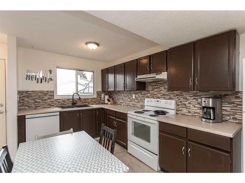 46 Mcblane Close, Red Deer, AB - Indoor Photo Showing Kitchen