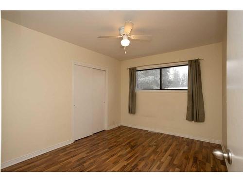 3537 Spruce Drive, Red Deer, AB - Indoor Photo Showing Other Room