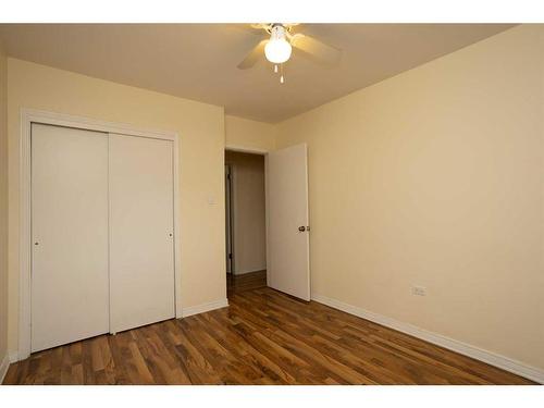 3537 Spruce Drive, Red Deer, AB - Indoor Photo Showing Other Room