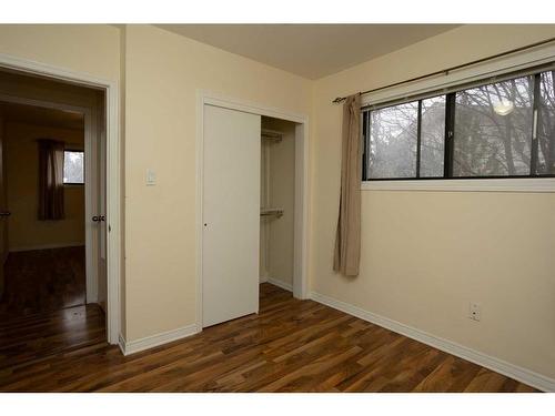 3537 Spruce Drive, Red Deer, AB - Indoor Photo Showing Other Room