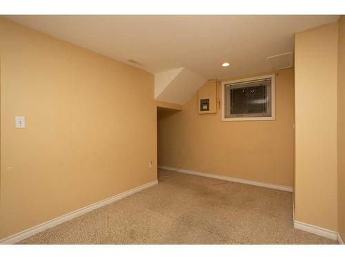 3537 Spruce Drive, Red Deer, AB - Indoor Photo Showing Other Room