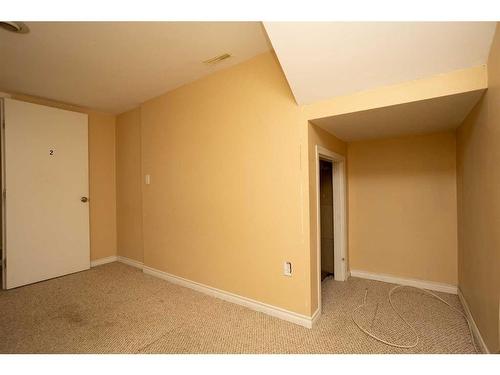 3537 Spruce Drive, Red Deer, AB - Indoor Photo Showing Other Room