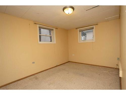 3537 Spruce Drive, Red Deer, AB - Indoor Photo Showing Other Room