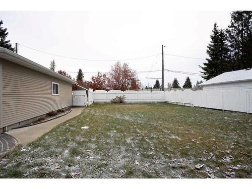 3537 Spruce Drive, Red Deer, AB - Outdoor