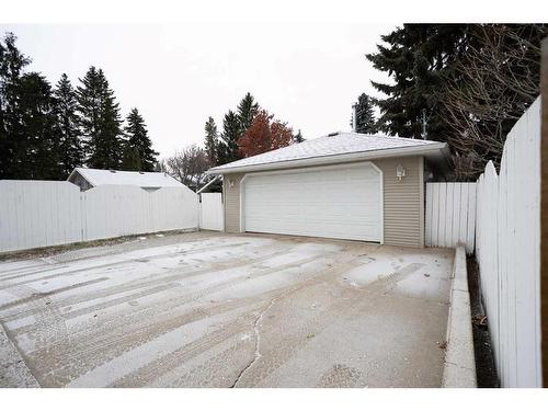 3537 Spruce Drive, Red Deer, AB - Outdoor