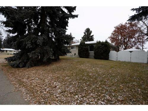 3537 Spruce Drive, Red Deer, AB - Outdoor