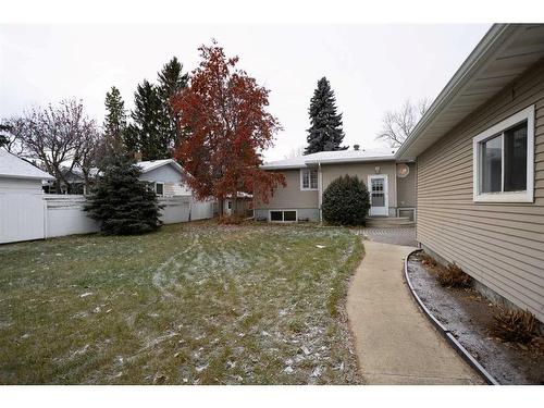 3537 Spruce Drive, Red Deer, AB - Outdoor