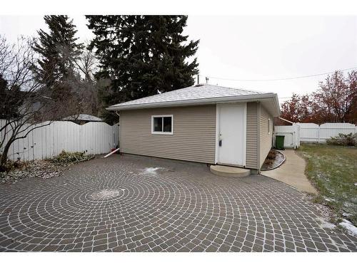 3537 Spruce Drive, Red Deer, AB - Outdoor